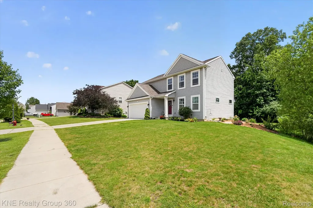 7067 Glenmeadow Court Grand Blanc Charter Township MI 48439