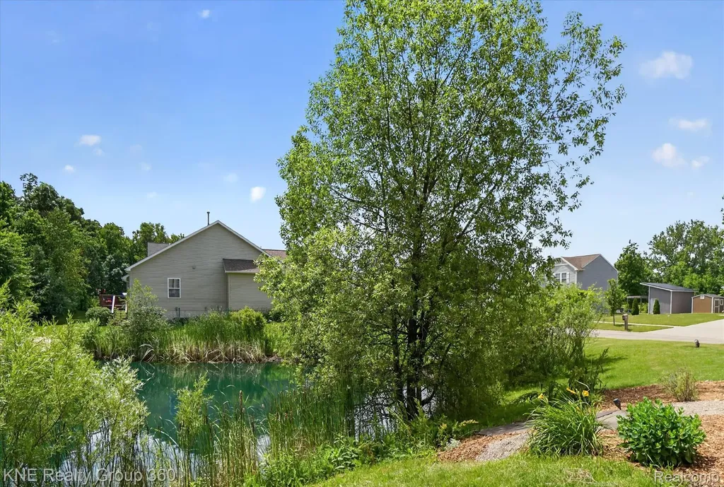 7067 Glenmeadow Court Grand Blanc Charter Township MI 48439