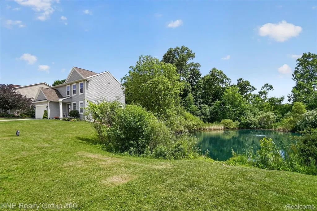 7067 Glenmeadow Court Grand Blanc Charter Township MI 48439