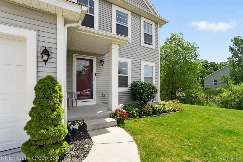 7067 Glenmeadow Court Grand Blanc Charter Township MI 48439