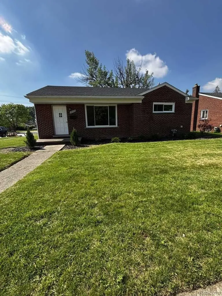 28739 Grandon Street Livonia City MI 48150