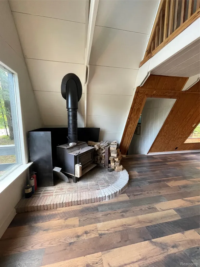 6822 Arapahoe Trail Hayes Township MI 49735