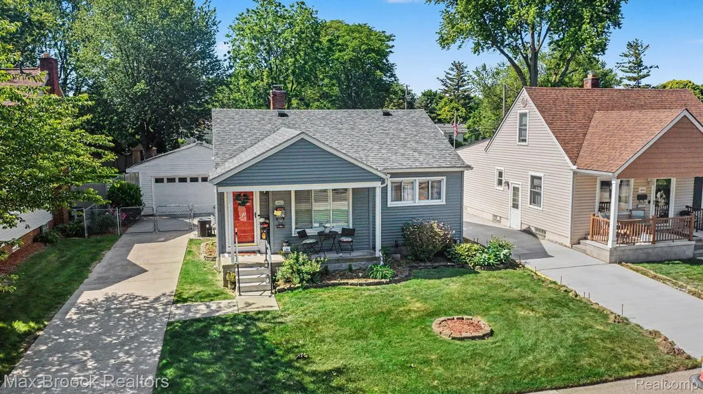 1022 Whitcomb Avenue Royal Oak City MI 48073