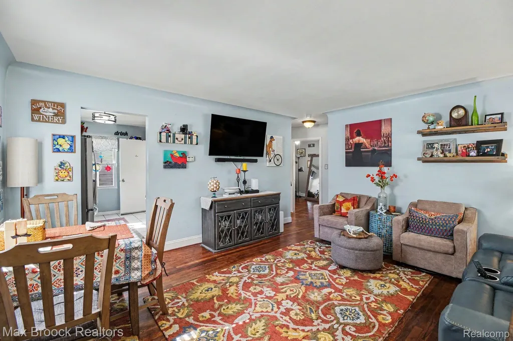 1022 Whitcomb Avenue Royal Oak City MI 48073