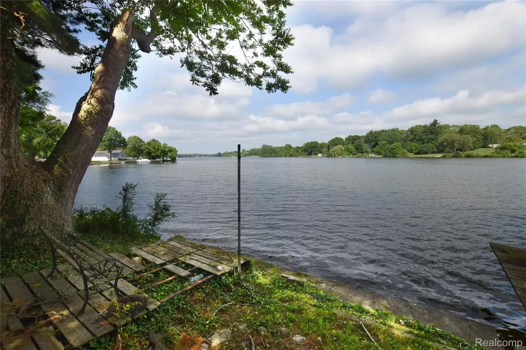 4047 Mitchell Drive Genesee Charter Township MI 48506