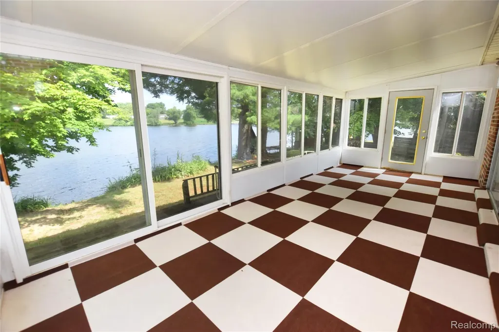 4047 Mitchell Drive Genesee Charter Township MI 48506