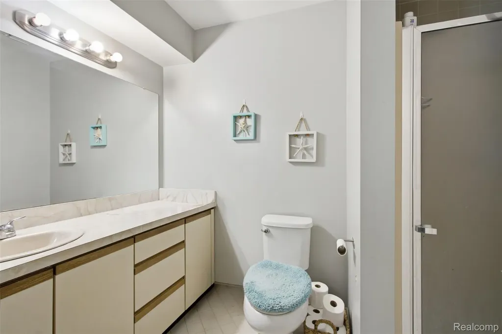 735 Claire Pointe Circle St. Clair Shores City MI 48081