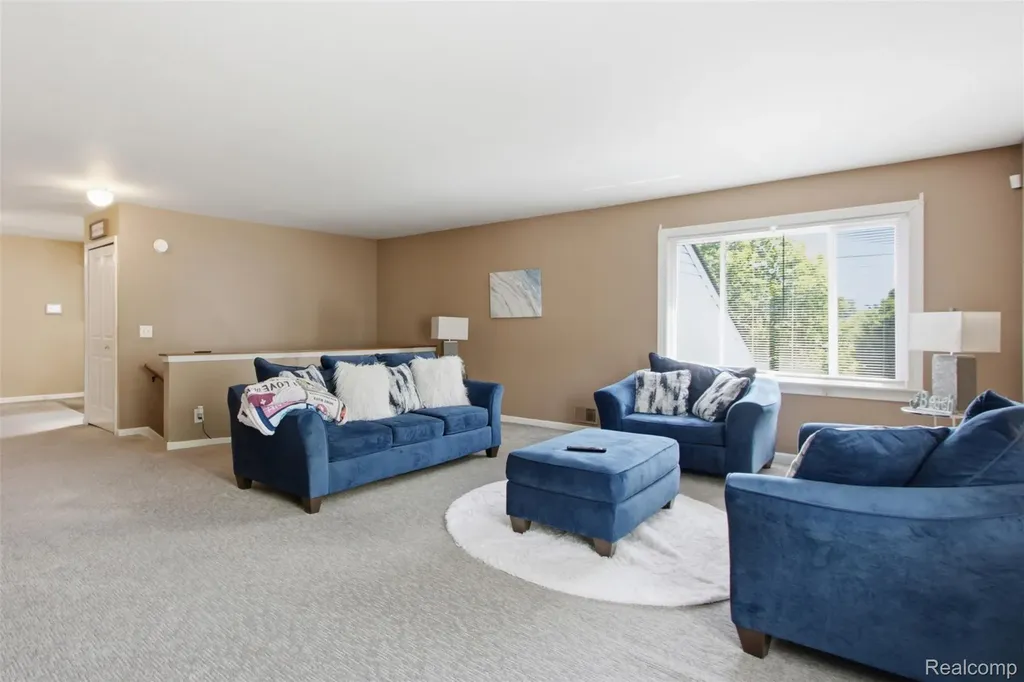 735 Claire Pointe Circle St. Clair Shores City MI 48081