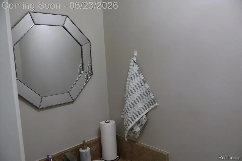 39552 Forbes Drive Sterling Heights City MI 48310