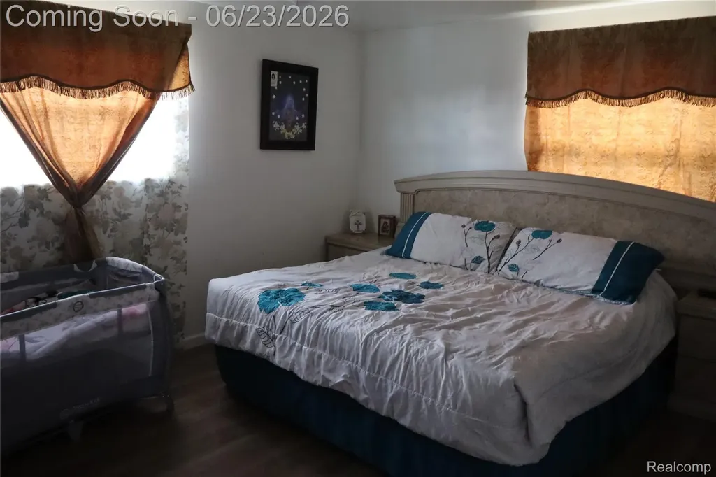 39552 Forbes Drive Sterling Heights City MI 48310