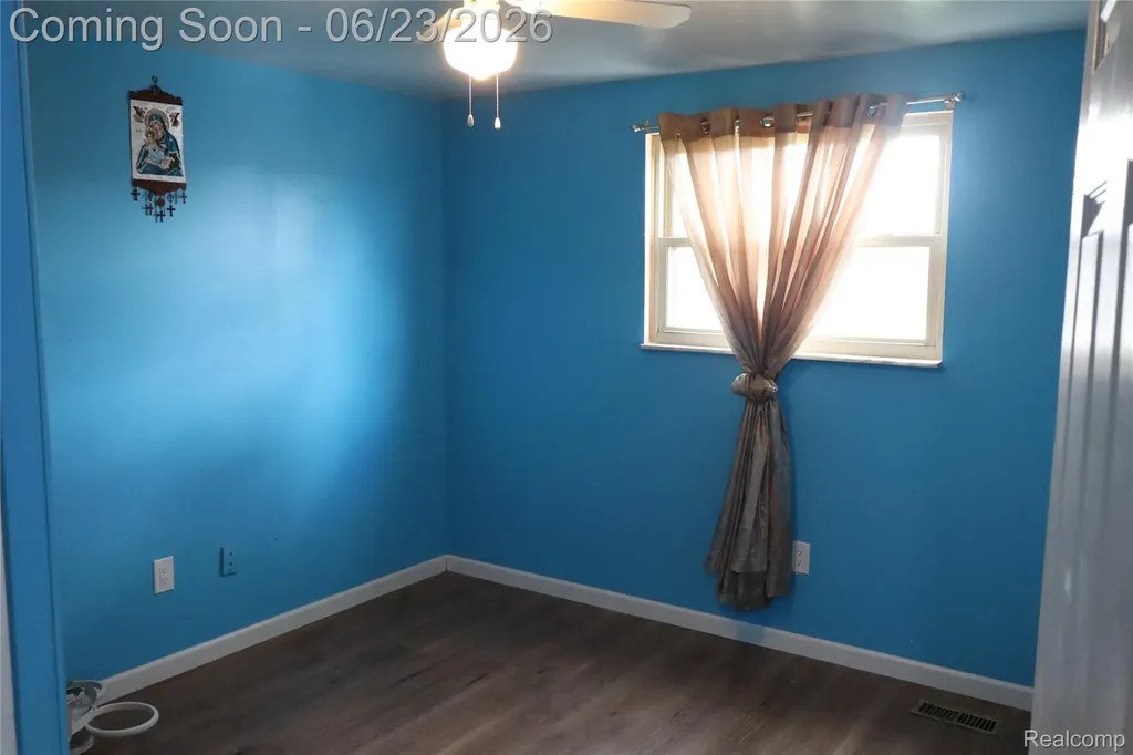 39552 Forbes Drive Sterling Heights City MI 48310