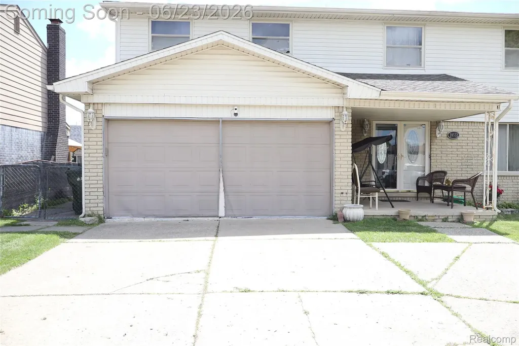 39552 Forbes Drive Sterling Heights City MI 48310