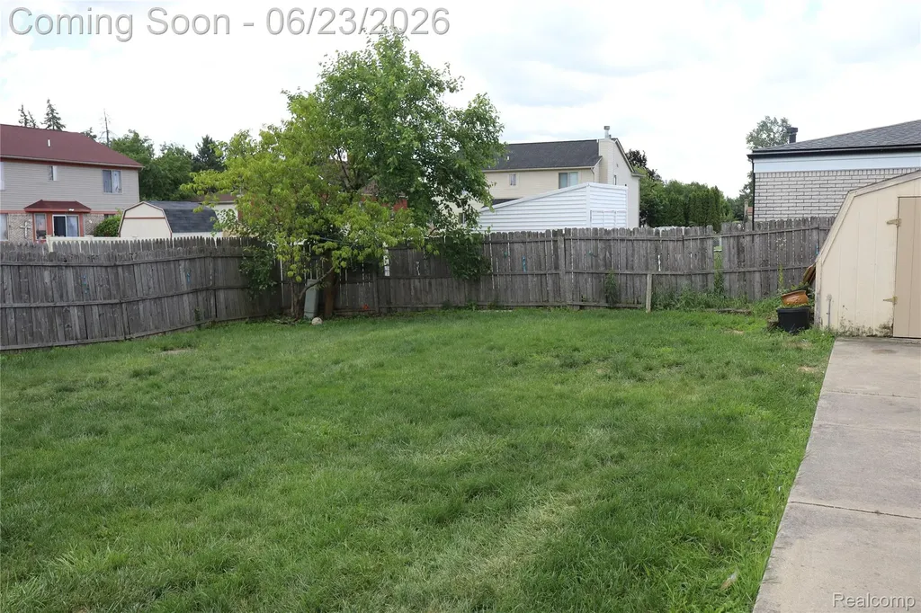 39552 Forbes Drive Sterling Heights City MI 48310