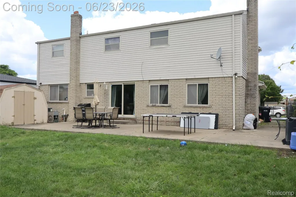39552 Forbes Drive Sterling Heights City MI 48310