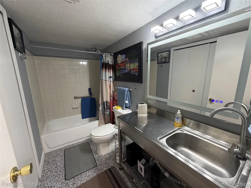 19168 Northridge Drive Northville Township MI 48167