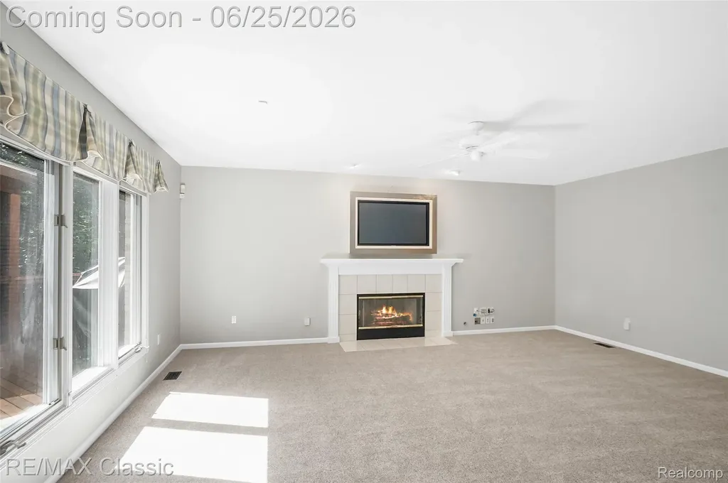 7439 Millwood West Bloomfield Charter Township MI 48322