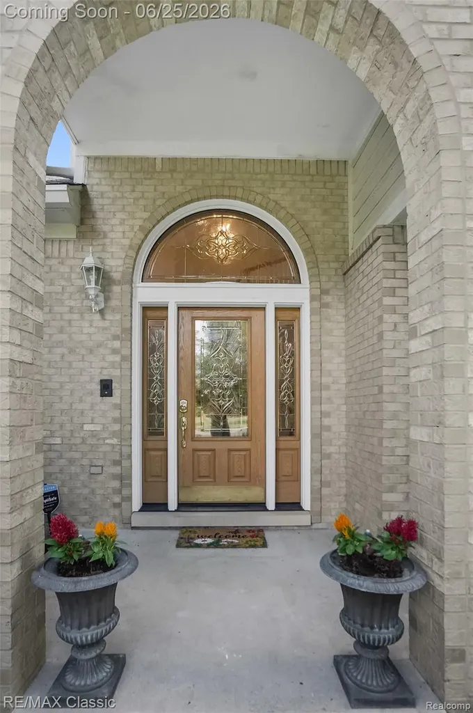 7439 Millwood West Bloomfield Charter Township MI 48322