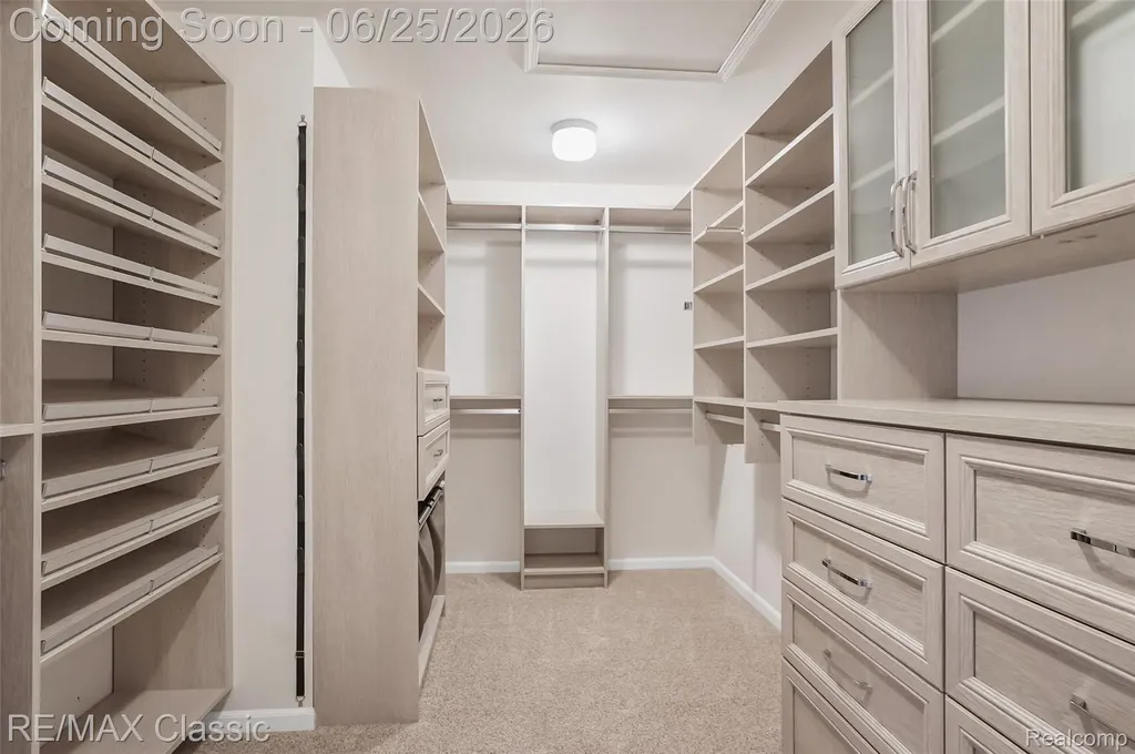 7439 Millwood West Bloomfield Charter Township MI 48322
