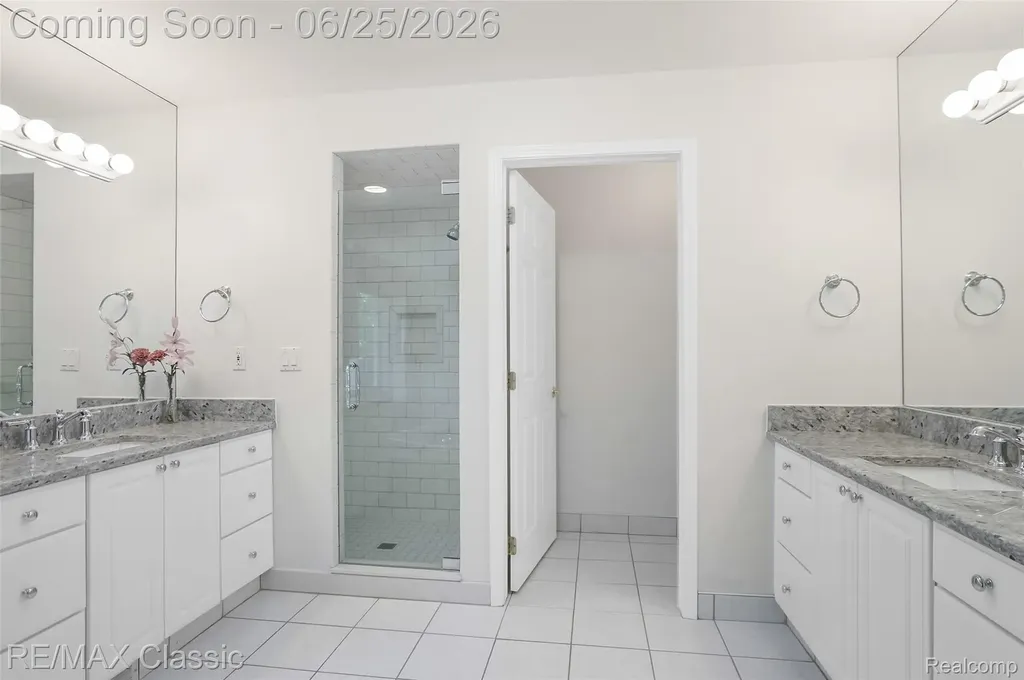 7439 Millwood West Bloomfield Charter Township MI 48322
