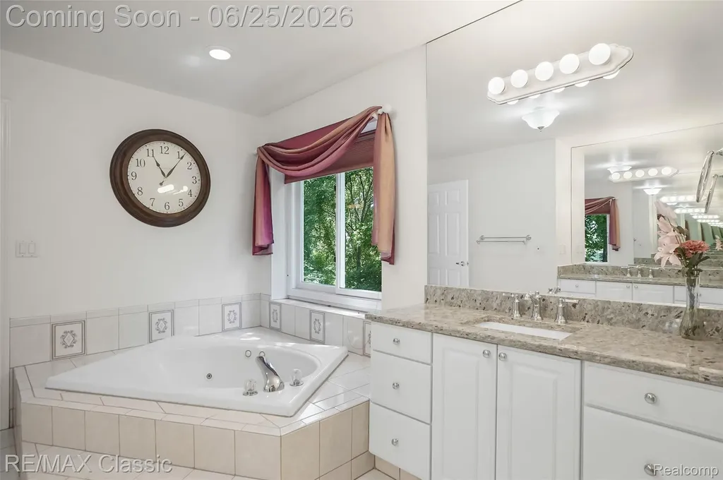 7439 Millwood West Bloomfield Charter Township MI 48322