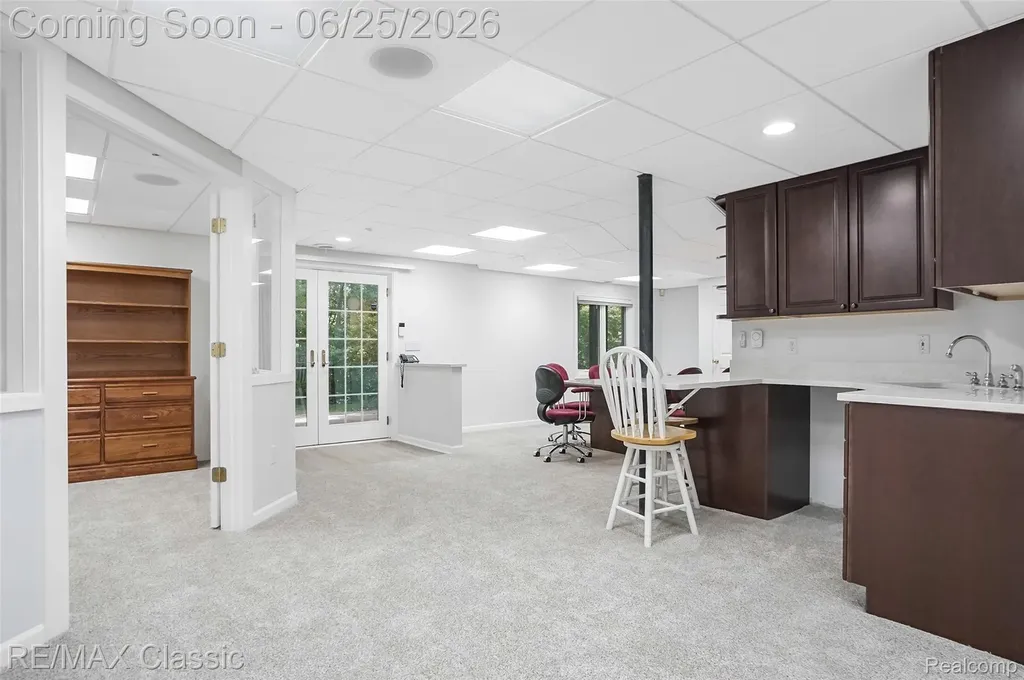 7439 Millwood West Bloomfield Charter Township MI 48322