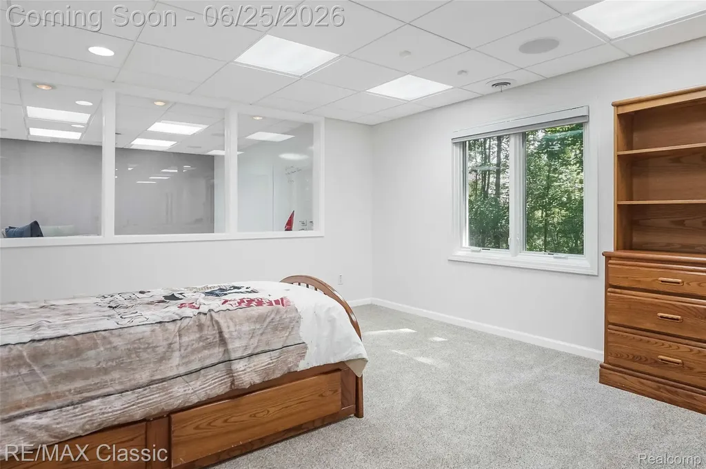 7439 Millwood West Bloomfield Charter Township MI 48322