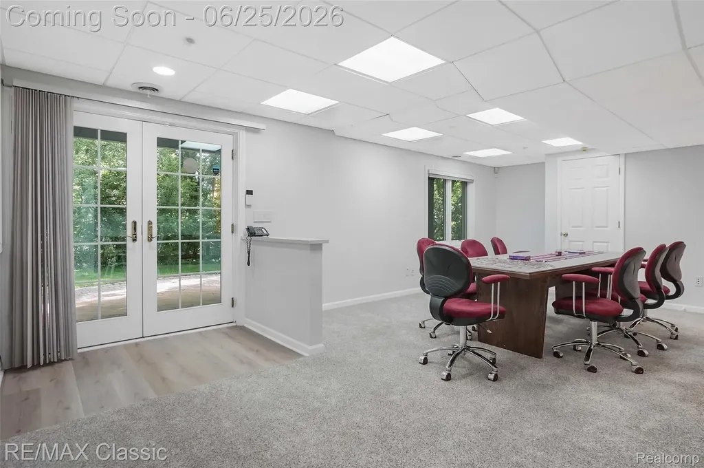 7439 Millwood West Bloomfield Charter Township MI 48322