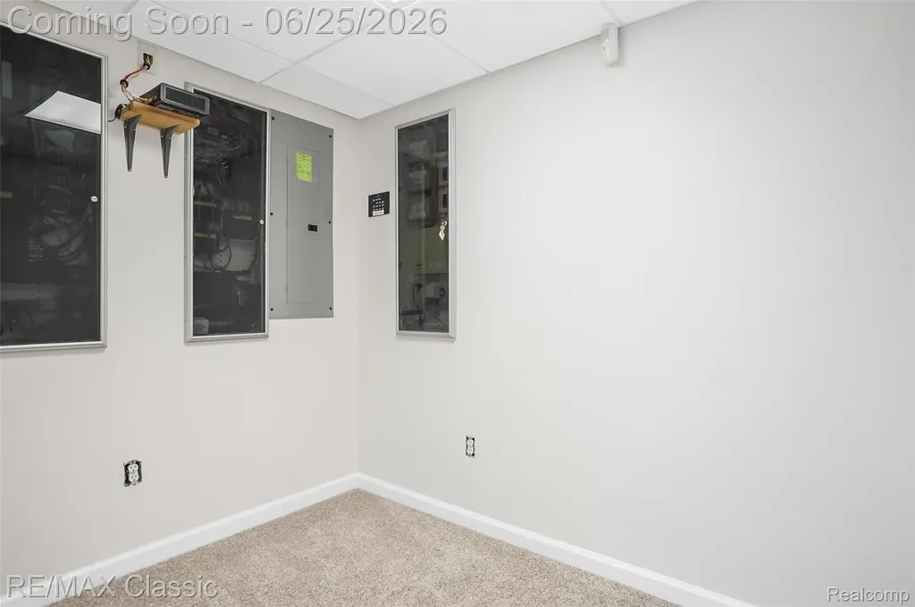 7439 Millwood West Bloomfield Charter Township MI 48322