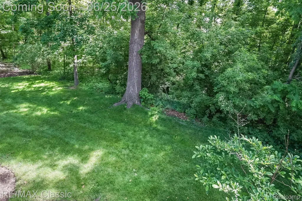 7439 Millwood West Bloomfield Charter Township MI 48322