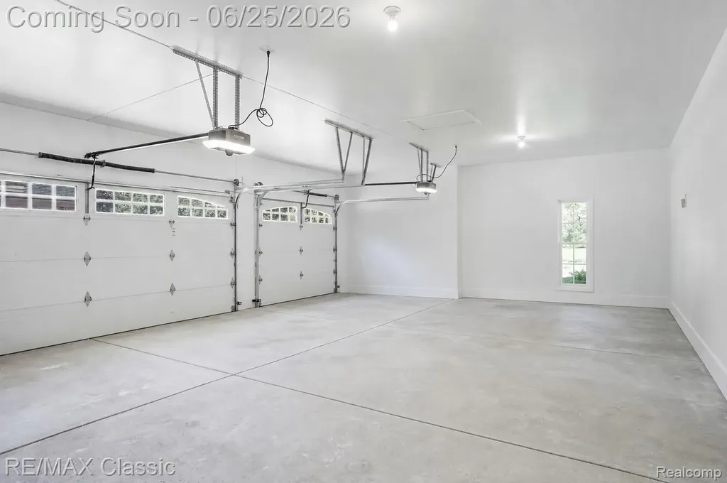 7439 Millwood West Bloomfield Charter Township MI 48322