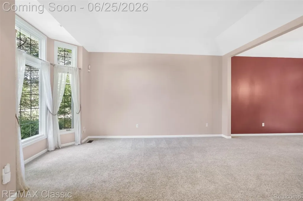 7439 Millwood West Bloomfield Charter Township MI 48322