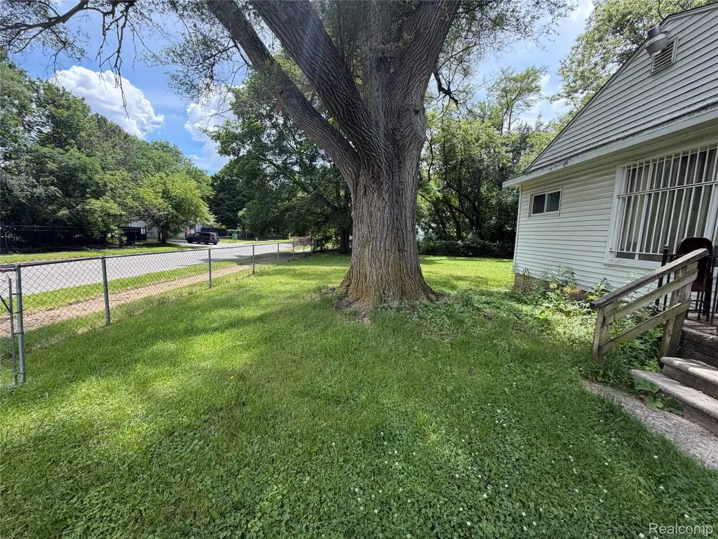 14231 Kentfield Street Detroit City MI 48223