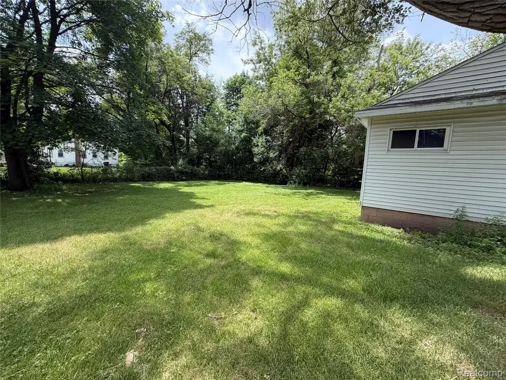 14231 Kentfield Street Detroit City MI 48223