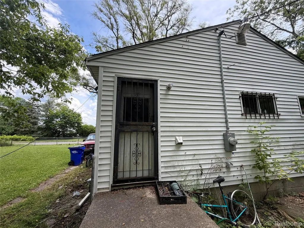 14231 Kentfield Street Detroit City MI 48223
