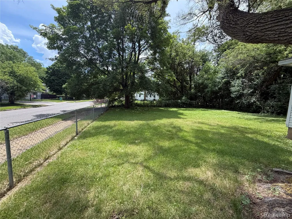 14231 Kentfield Street Detroit City MI 48223