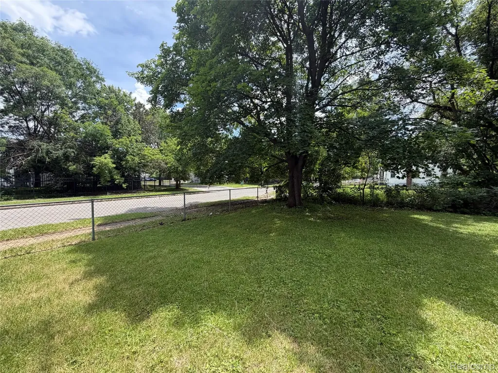 14231 Kentfield Street Detroit City MI 48223