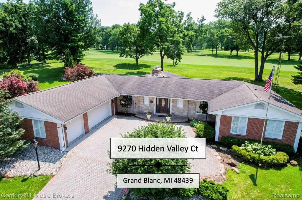9270 Hidden Valley Court Grand Blanc Charter Township MI 48439