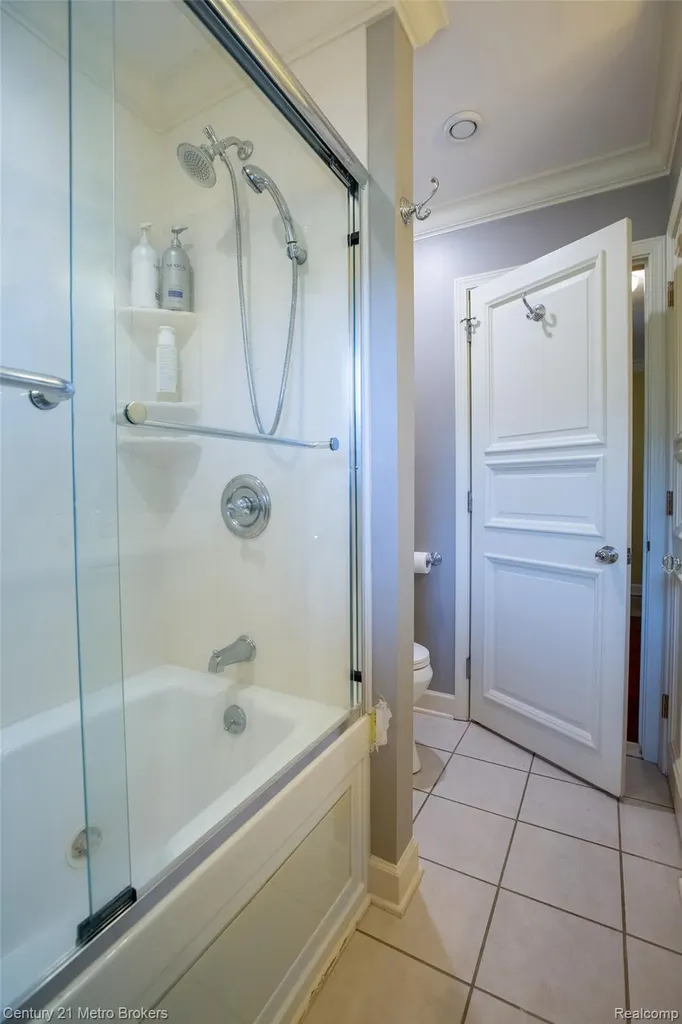 9270 Hidden Valley Court Grand Blanc Charter Township MI 48439
