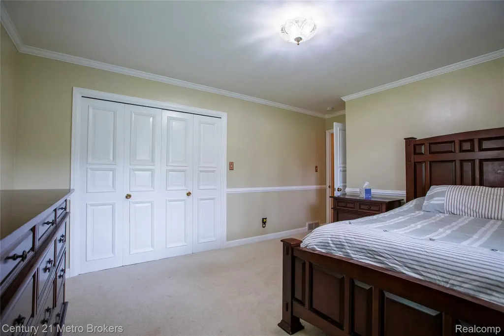 9270 Hidden Valley Court Grand Blanc Charter Township MI 48439