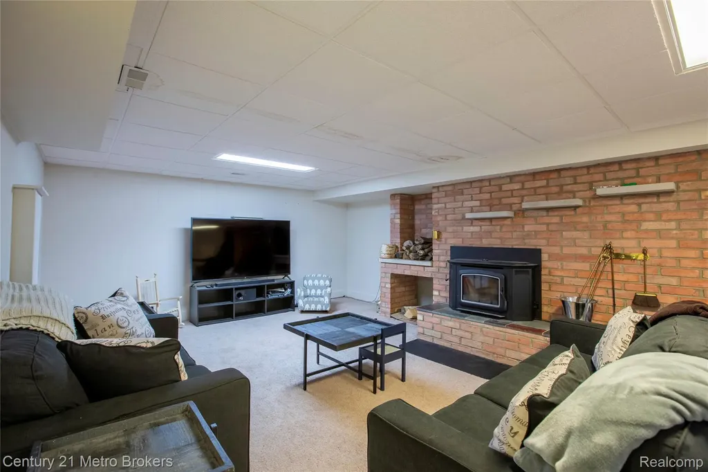 9270 Hidden Valley Court Grand Blanc Charter Township MI 48439