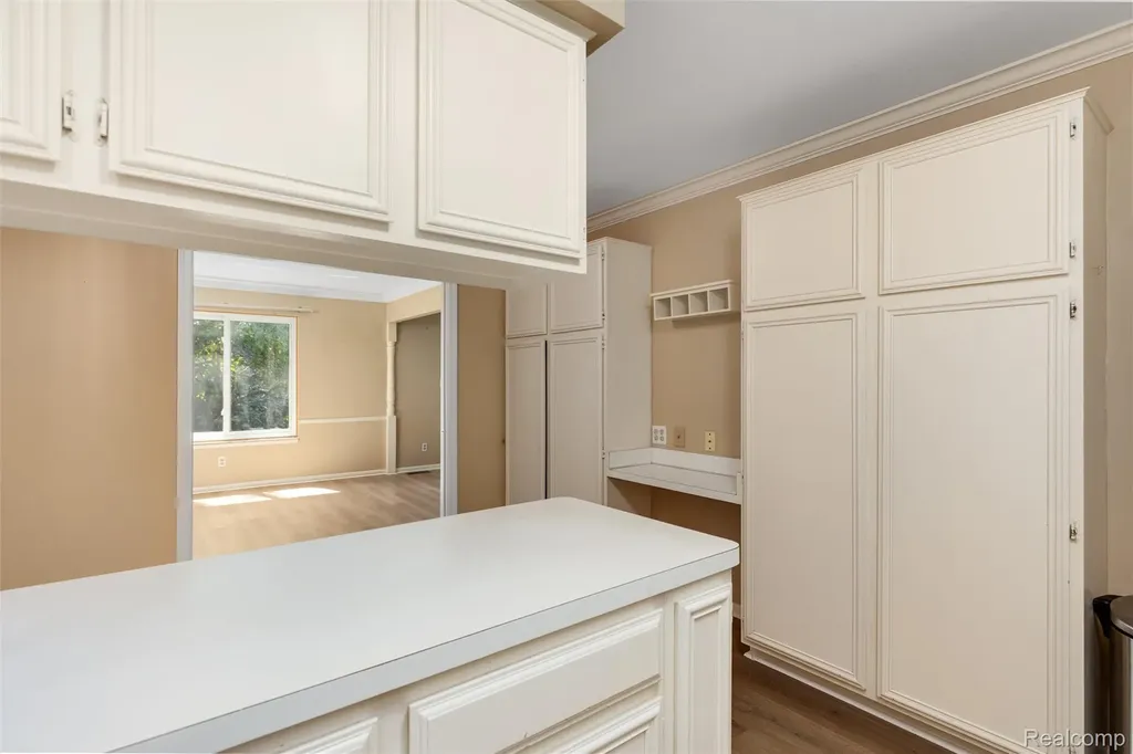 2426 Mulberry Square Bloomfield Hills City MI 48302