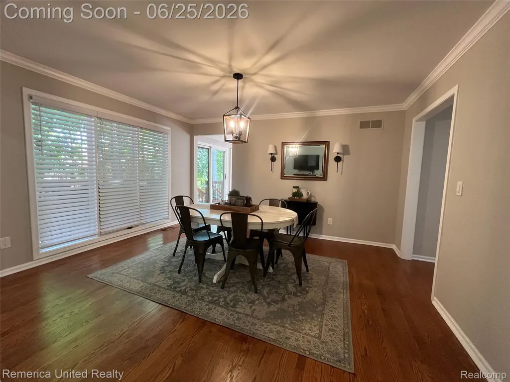 49022 Plum Tree Court Plymouth Charter Township MI 48170