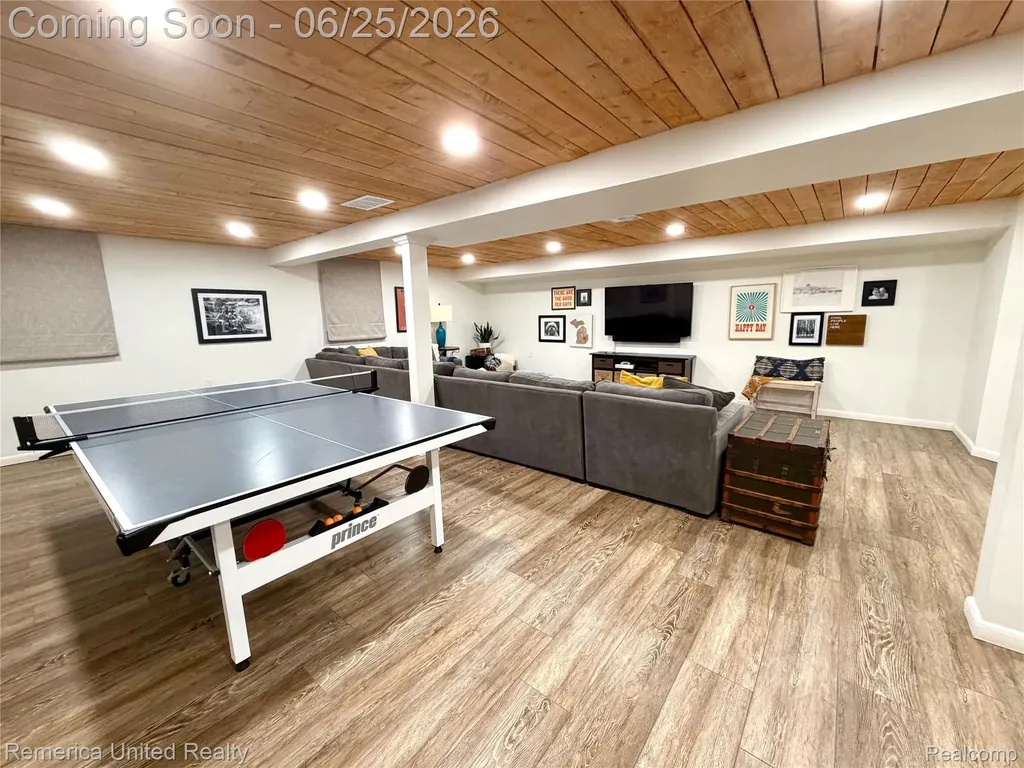 49022 Plum Tree Court Plymouth Charter Township MI 48170