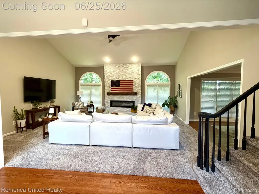 49022 Plum Tree Court Plymouth Charter Township MI 48170