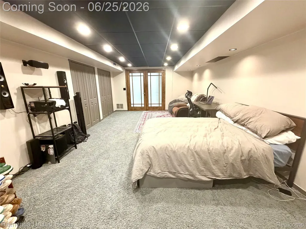 49022 Plum Tree Court Plymouth Charter Township MI 48170