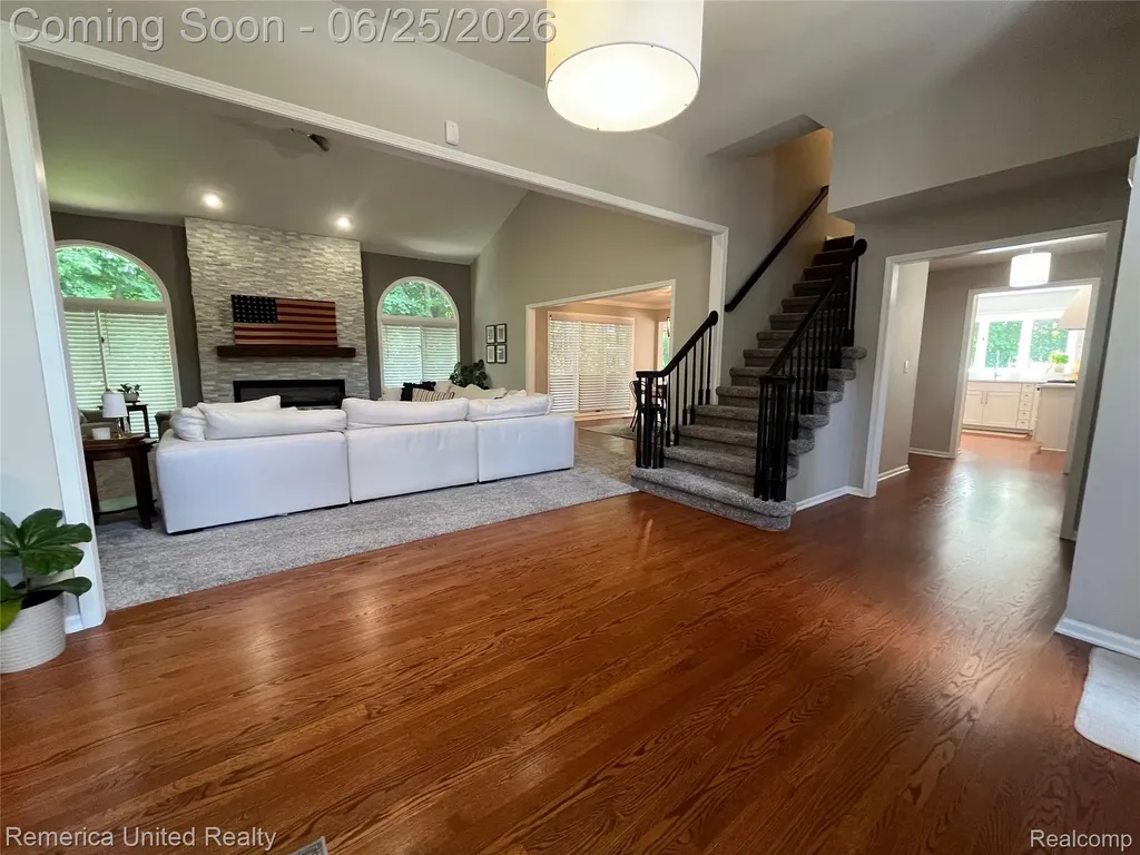 49022 Plum Tree Court Plymouth Charter Township MI 48170