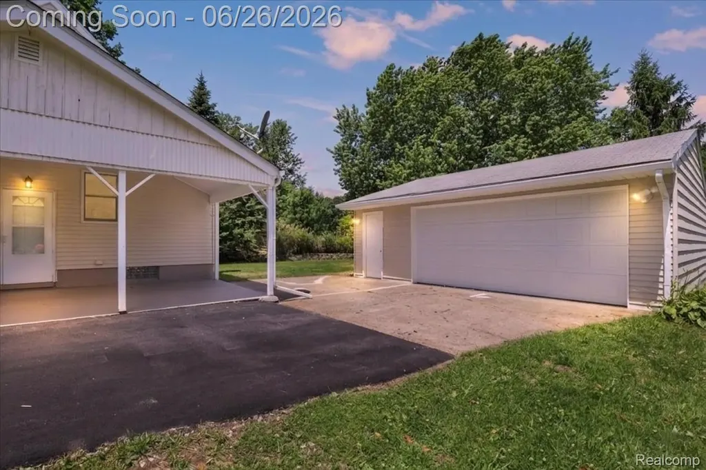 43600 Crowley Road Van Buren Charter Township MI 48111