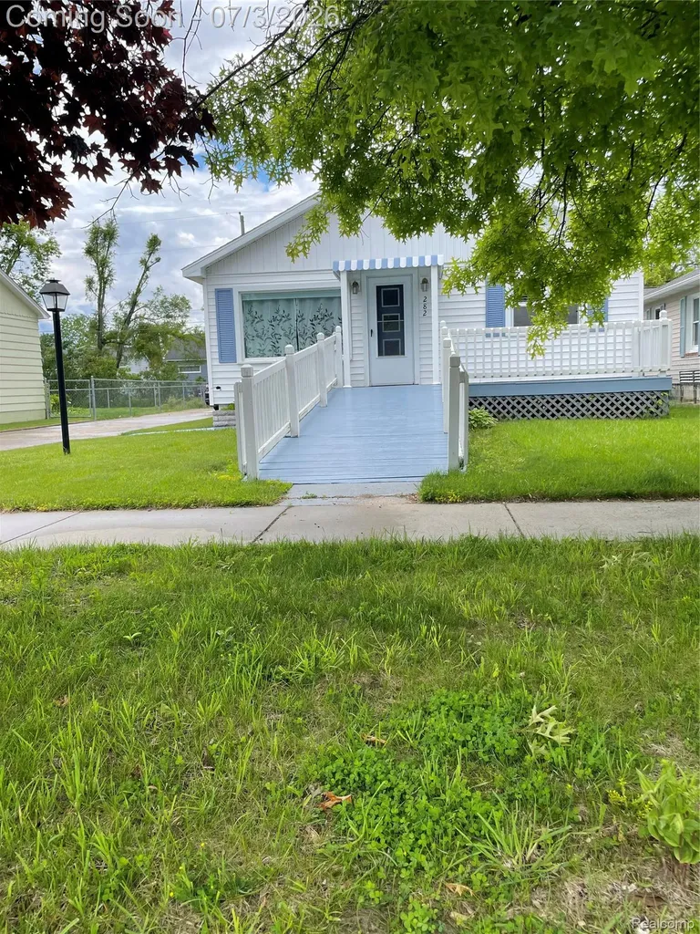 282 N June Street Alpena City MI 49707