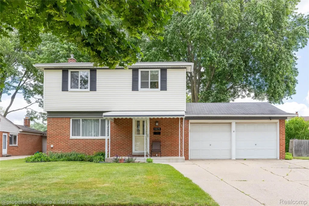 11675 Monsbrook Court Sterling Heights City MI 48312