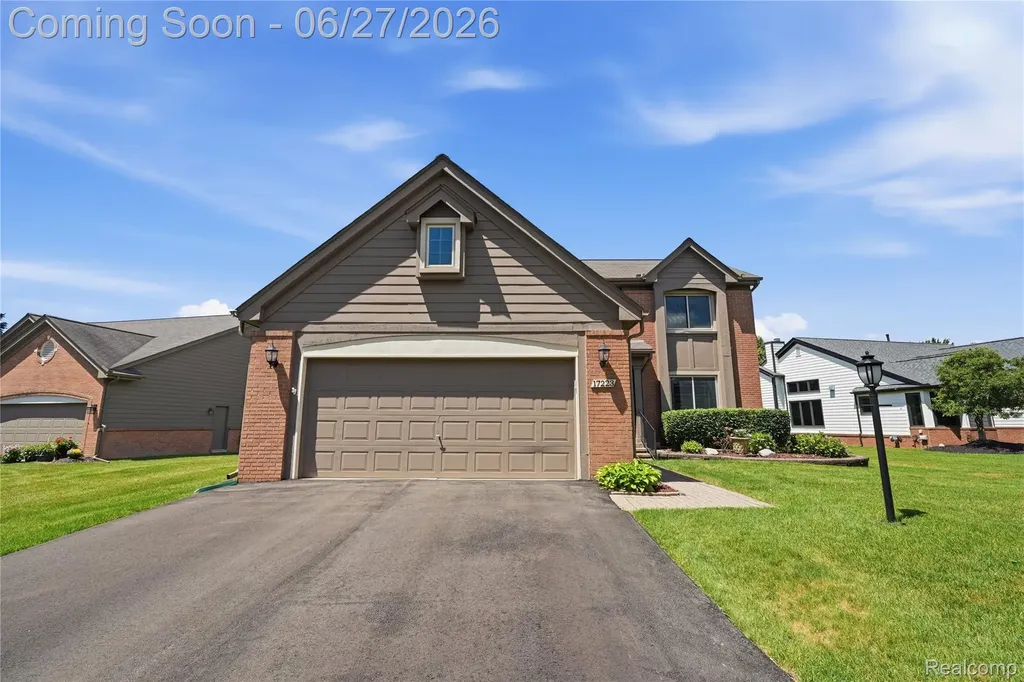 17223 Lake View Circle Northville Township MI 48168